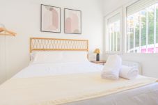 Apartment in Madrid - Cozy One Bedroom Apartment Ciudad Lineal