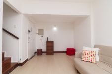 Apartment in Rio de Janeiro - Urq112 | 2 quartos na quadra da praia no Leblon