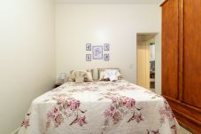 Apartment in Rio de Janeiro - VIV203|2 quartos, 5 minutos da praia de Copacabana