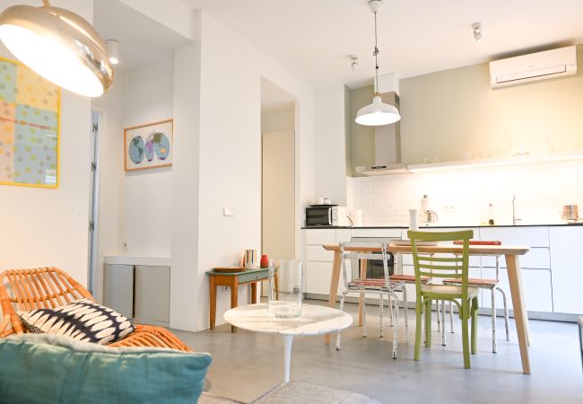  in Madrid -  Charming 2-bedroom apartment: Experience authentic Madrid life in your own space