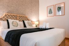 Apartment in Madrid - M (CER82º) Live the Madrid life! Cozy 2-bedroom home just a few minutes from Puerta del Sol in Madrid