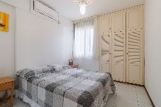 Apartment in Xangri-Lá - Apto com Wi-Fi beira mar na Praia de Atlântida/RS