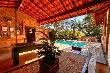 House in Botucatu - Chácara com piscina e churrasq em Botucatu/SP