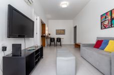 Apartment in Rio de Janeiro - 5 minutes from Copacabana beach | NSC1003