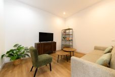 Apartment in Madrid - Elegance and Comfort in the Heart of Chamberí: Apartment with Unique Style