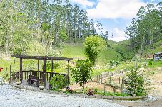 Chalet in São Pedro de Alcântara - Charmoso chalé no campo com vista para a natureza 