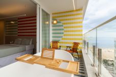 Apartment in Rio de Janeiro - Sea View and Balcony with Bathtub | Q4