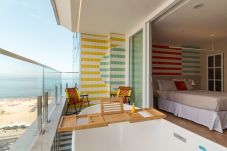 Apartment in Rio de Janeiro - Sea View and Balcony with Bathtub | Q23