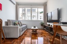 Apartment in Rio de Janeiro - 7 minutes from Ipanema beach | BT302B