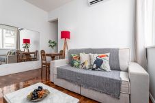 Apartment in Rio de Janeiro - 7 minutes from Ipanema beach | BT302B