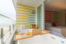 Apartment in Rio de Janeiro - Sea View and Balcony with Bathtub | Q18