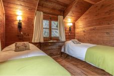 Casa en San Carlos de Bariloche - Cabaña Llao Llao en el bosque con vista al lago