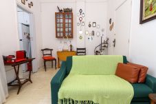 Apartamento en Rio de Janeiro - OTA308 | Dormitorio y salón cerca de Arpoador