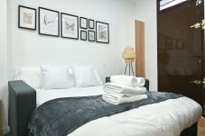 Apartamento en Madrid - Encantador apartamento de un dormitorio en Madrid, cerca al metro Tetuán GHR13