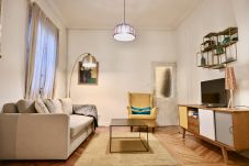 Apartamento en Madrid - M (CUB23) Céntrica y amplia vivienda de 3 dormitorios en las Cortes