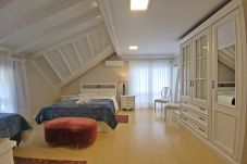 Apartamento en Gramado - DUPLEX, 4 suítes, 2 vagas no coração de Gramado