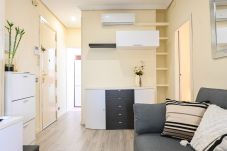 Apartamento en Madrid - Coqueto Apartamento de dos dormitorios en Delicias EMB154