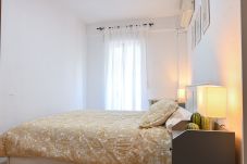 Apartamento en Madrid - Linda Vivienda de tres dormitorios en Vallecas PEI444B