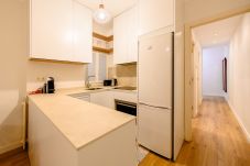 Apartamento en Madrid - Apartamento Luminoso con Balcón en el Corazón de Moncloa