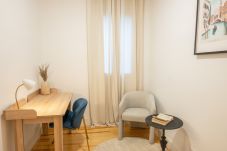 Apartamento en Madrid - Ático con extraordinaria Terraza - Centro -Lujo - Alturas con sabor Mediterráneo